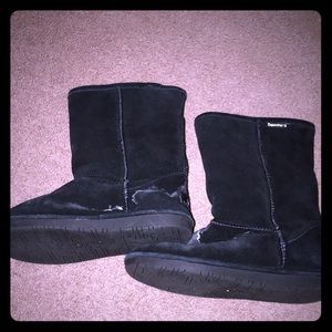 Black bear paw winter boots